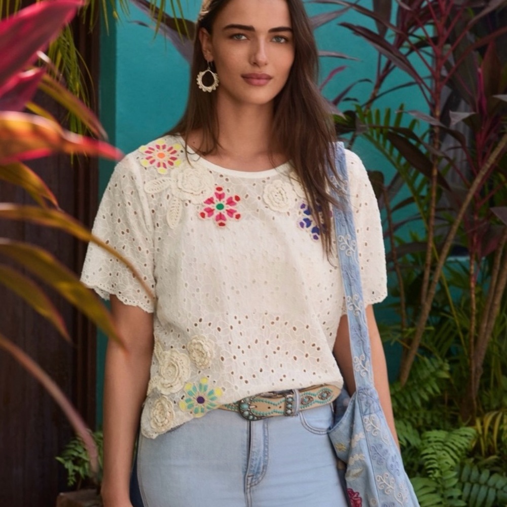 Johnny Was Embroidered Eyelet Top - White
